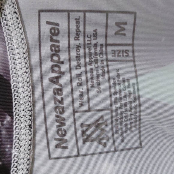 Newaza Rash Guard - Picture 3 of 5